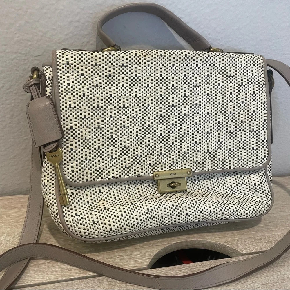 Fossil key charm woven leather cream and gray messenger bag or crossbody